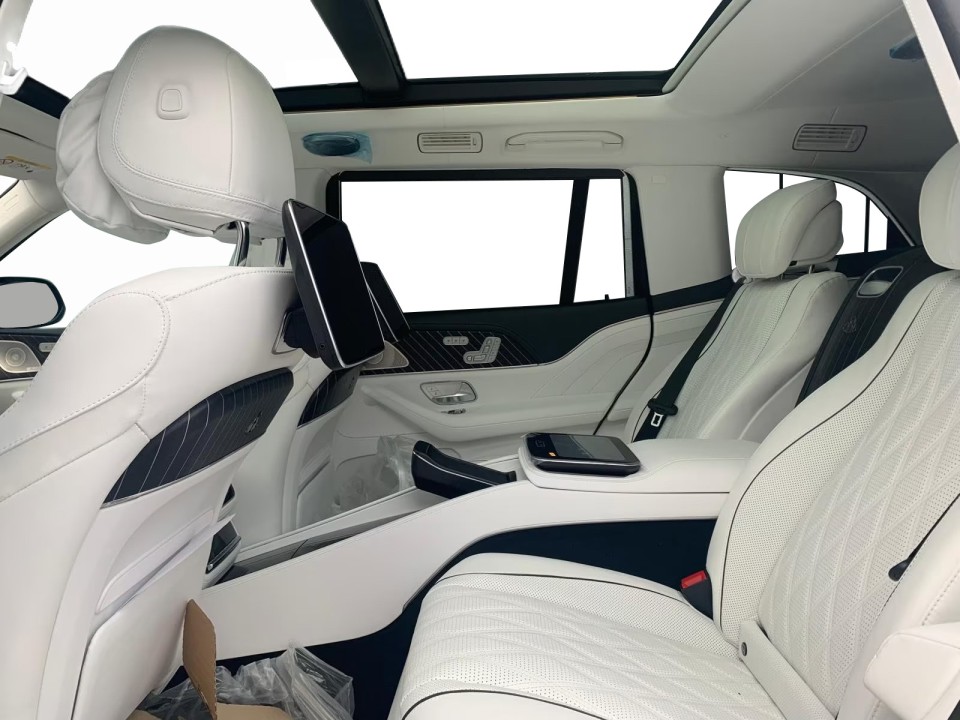 Mercedes-Benz GLS Maybach 600 Night Series - foto 9