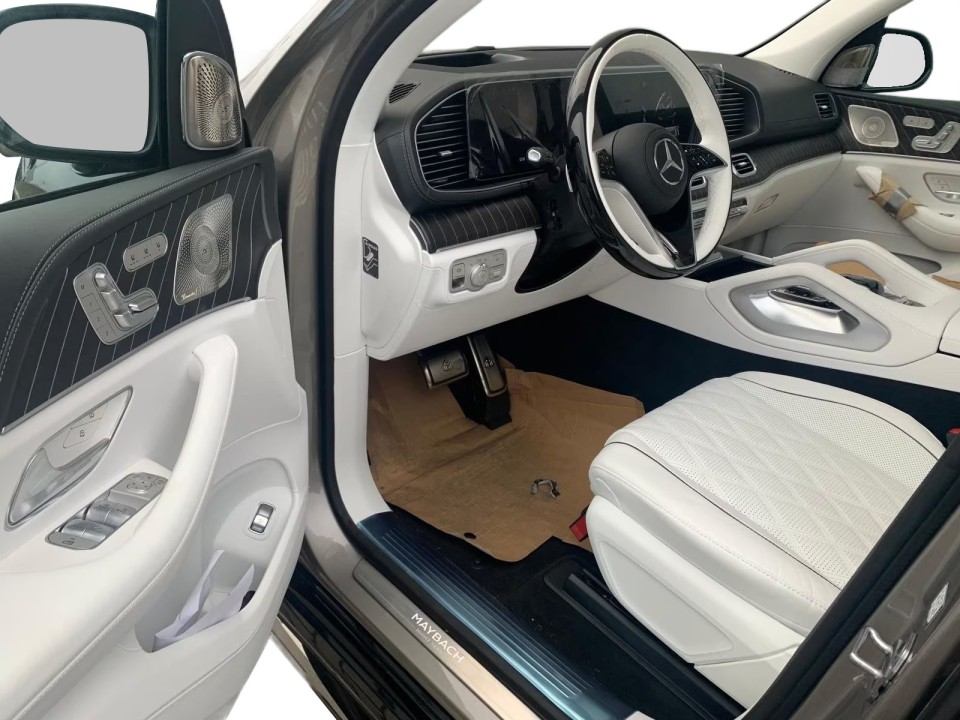 Mercedes-Benz GLS Maybach 600 Night Series - foto 7