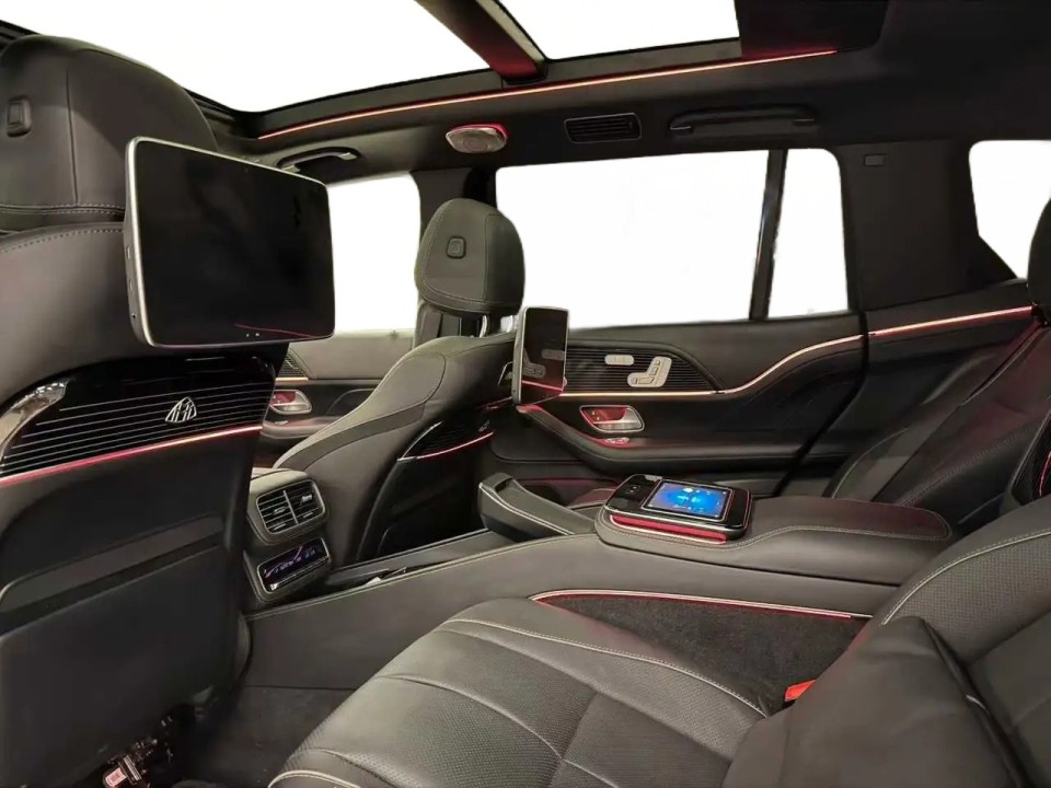 Mercedes-Benz GLS Maybach 600 - foto 12