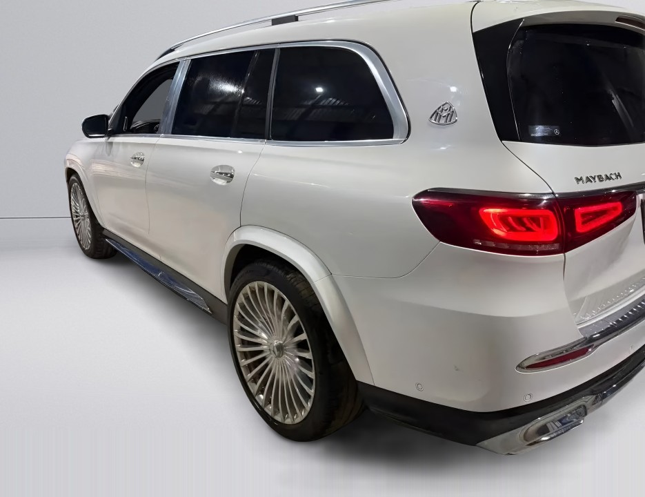 Mercedes-Benz GLS Maybach 600 - foto 7