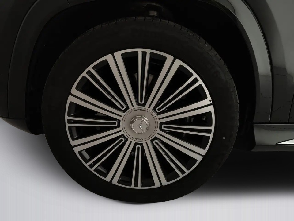 Mercedes-Benz GLS Maybach 600 - foto 13