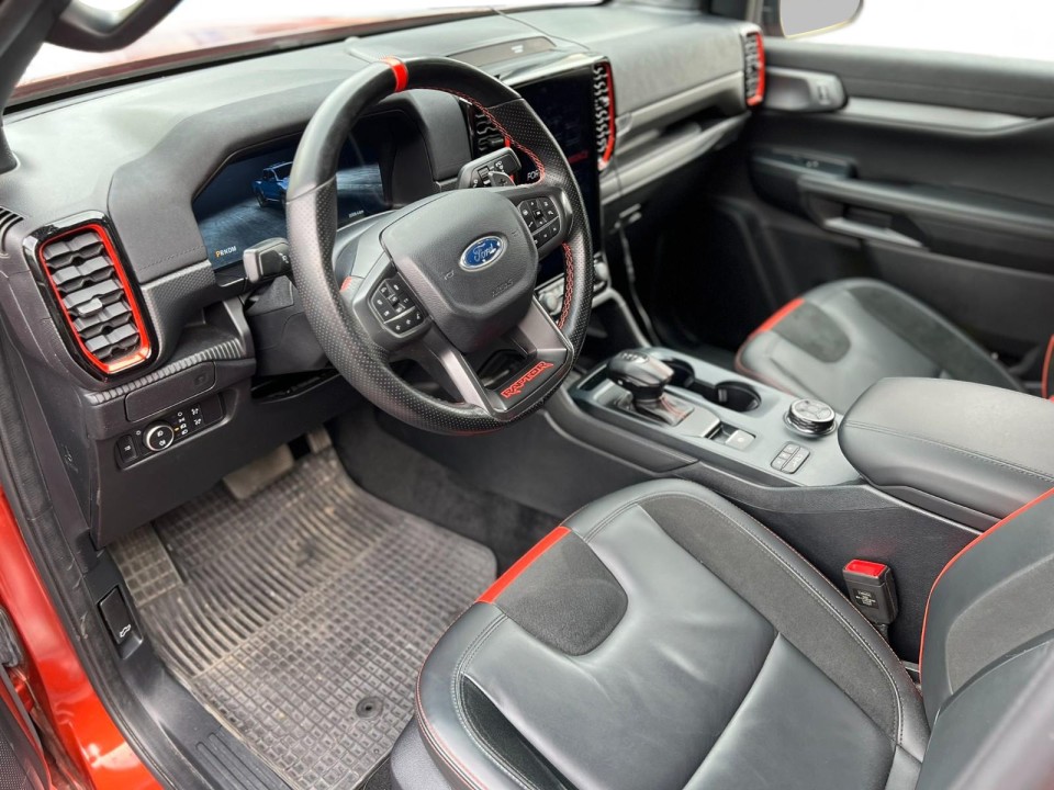 Ford Raptor - foto 11