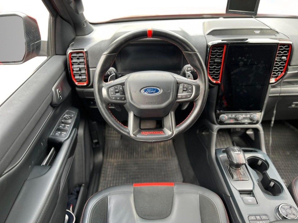 Ford Raptor - foto 10