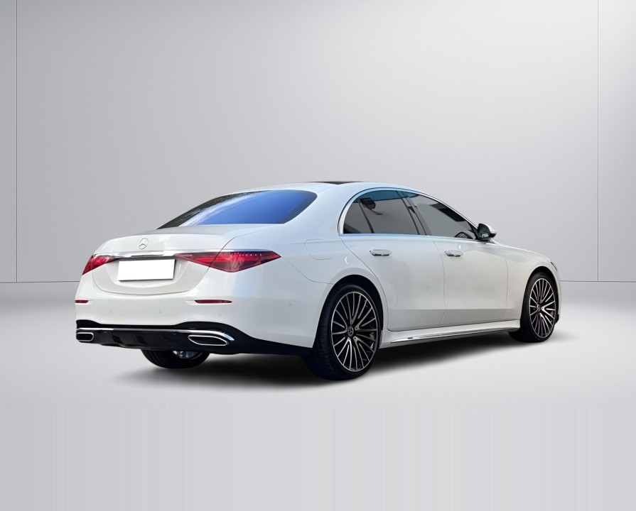 Mercedes-Benz S 400d 4MATIC AMG (2)