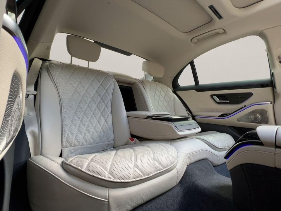 Mercedes-Benz S 400d 4MATIC AMG - foto 13