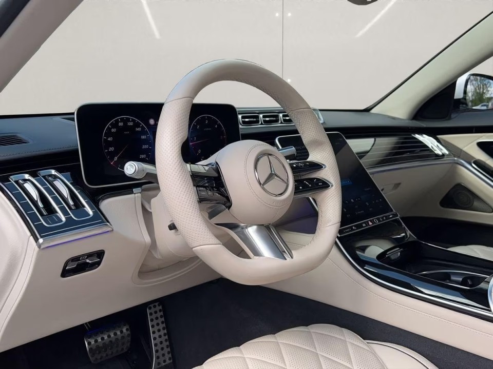 Mercedes-Benz S 400d 4MATIC AMG (5)