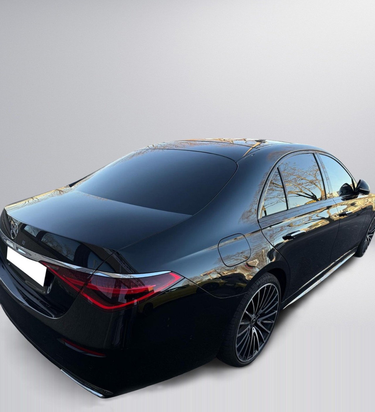 Mercedes-Benz S 400d 4MATIC AMG (2)