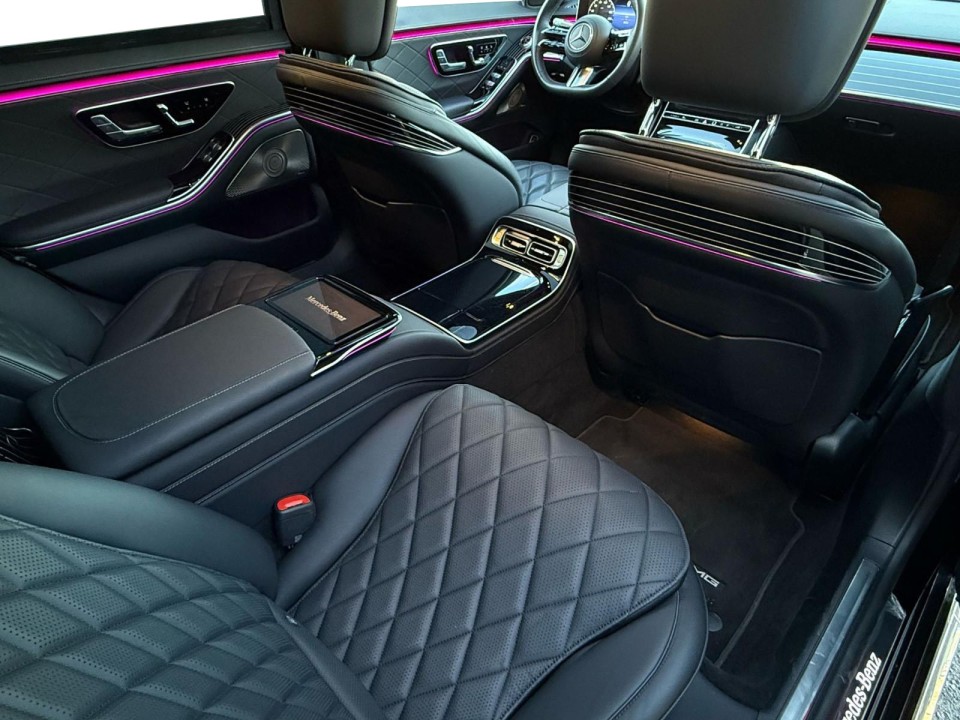 Mercedes-Benz S 400d 4MATIC AMG (5)