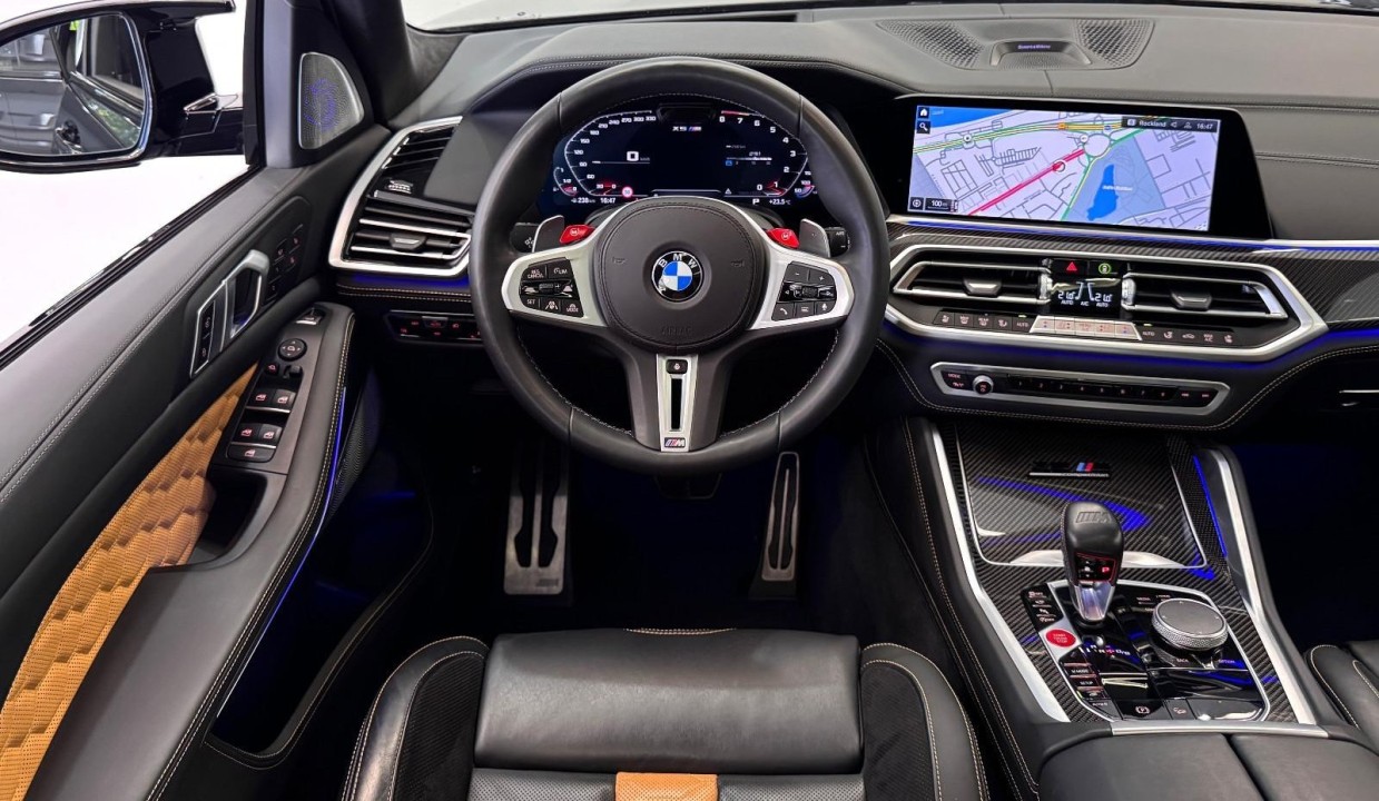BMW X5 M Competition - foto 17
