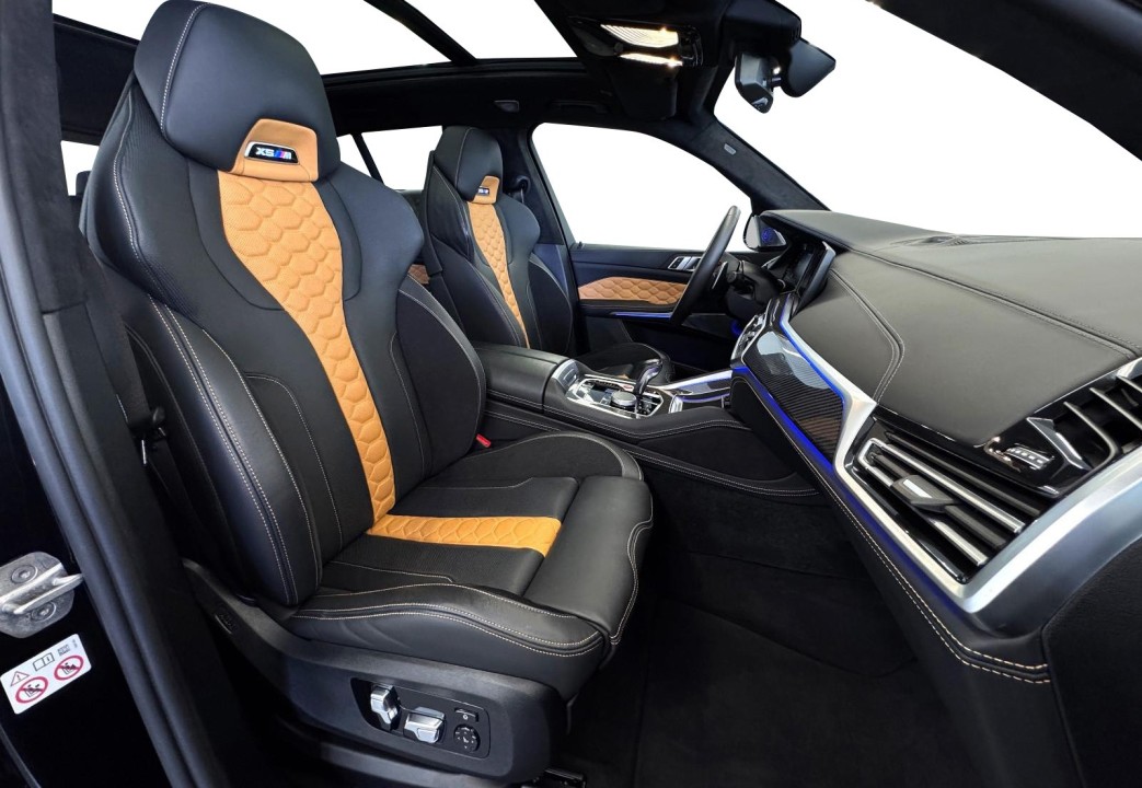 BMW X5 M Competition - foto 13