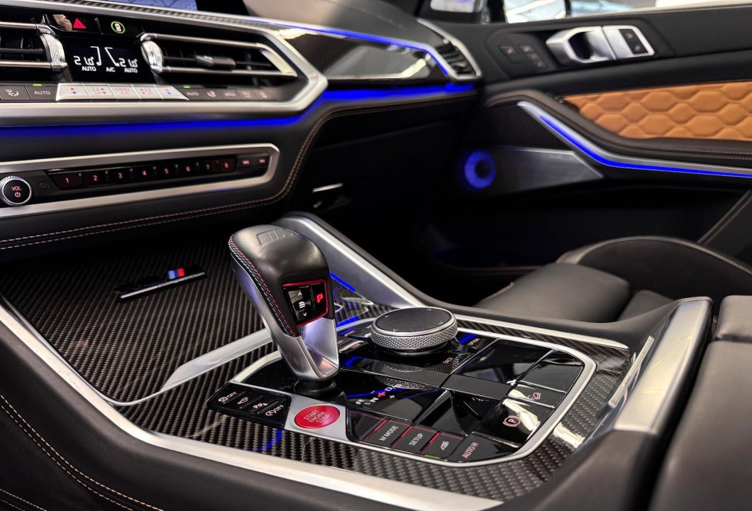 BMW X5 M Competition - foto 21