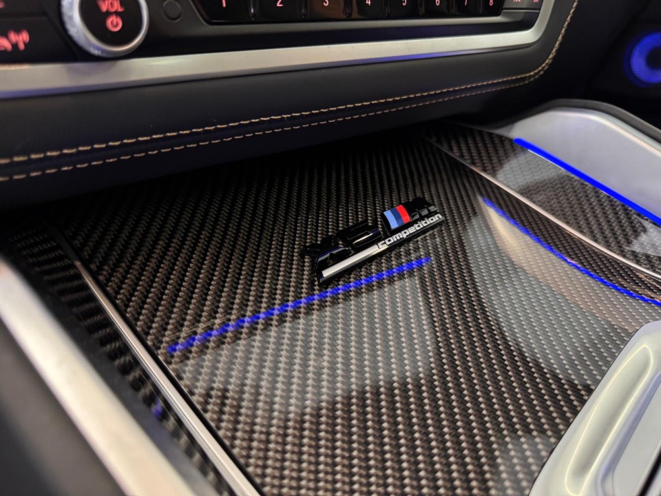 BMW X5 M Competition - foto 25