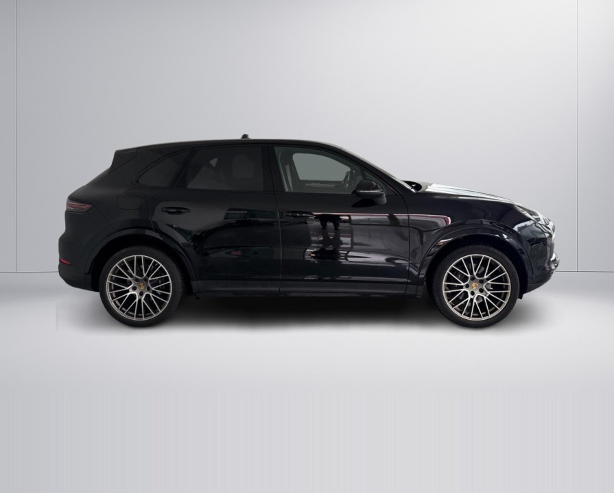Porsche Cayenne (2)