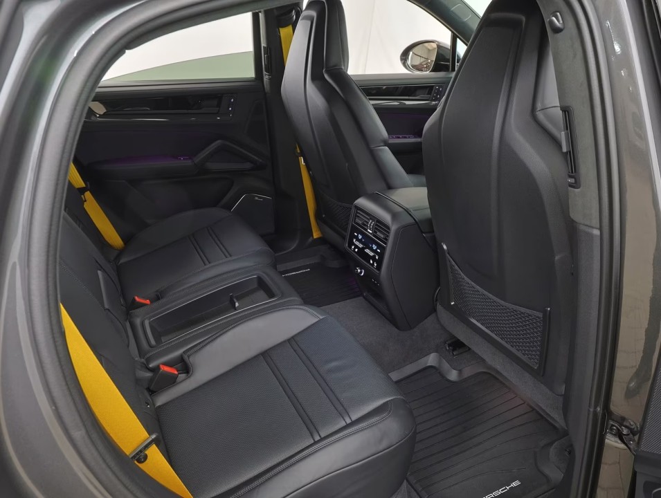Porsche Cayenne Coupe Turbo - foto 22