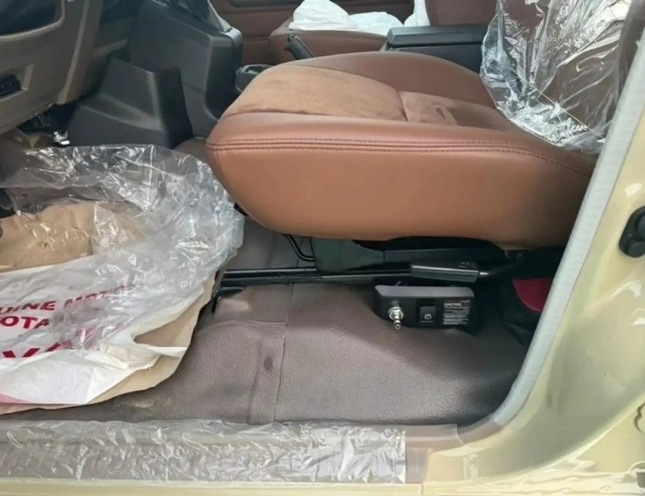 Toyota Land Cruiser GDJ - foto 7