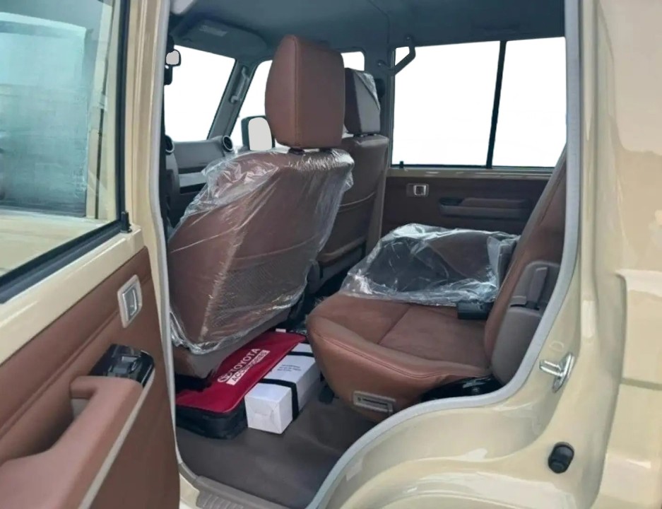 Toyota Land Cruiser GDJ - foto 6