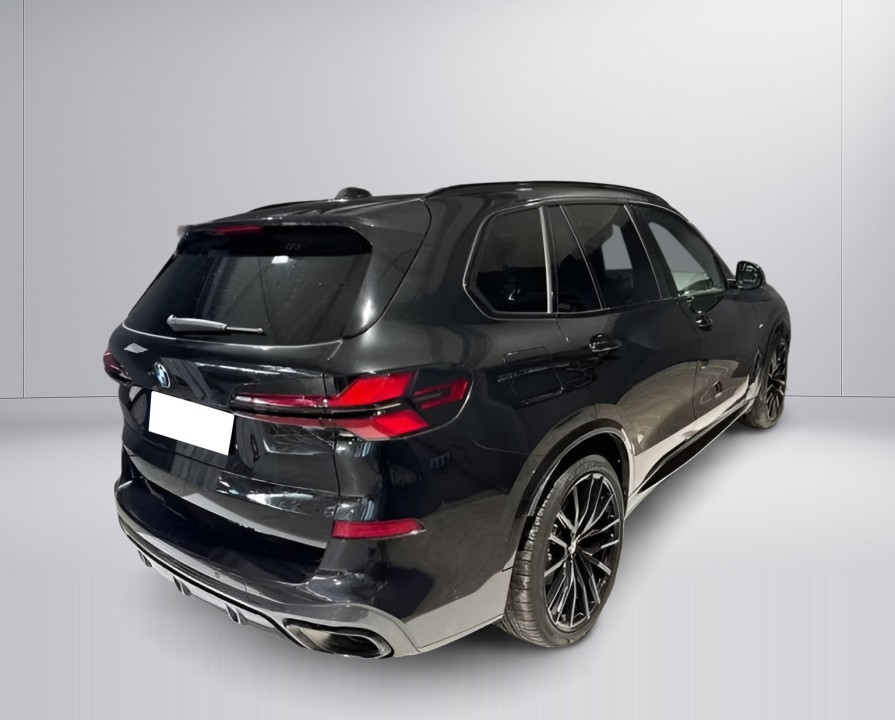 BMW X5 xDrive30d M-Sport (2)