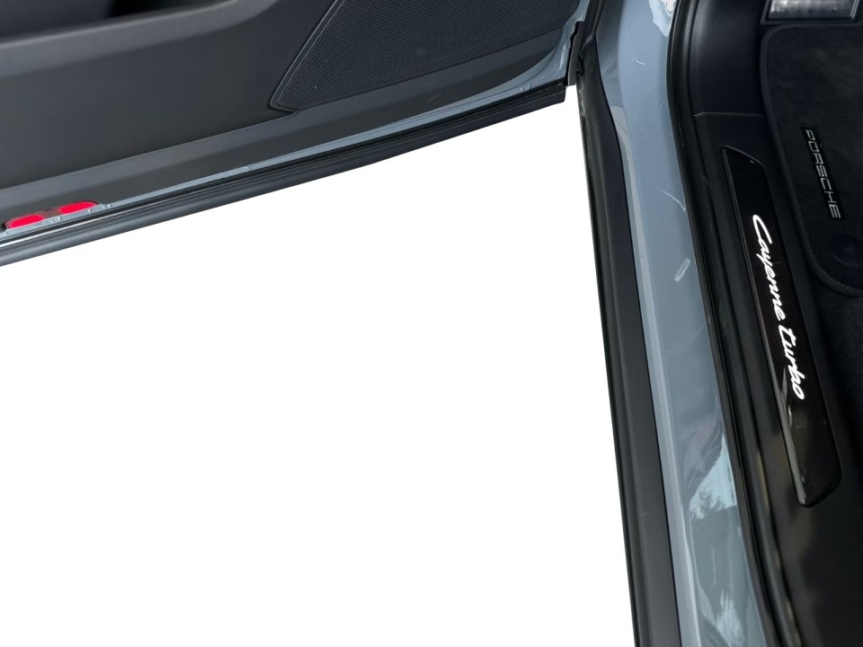 Porsche Cayenne Coupe Turbo E-Hybrid - foto 7