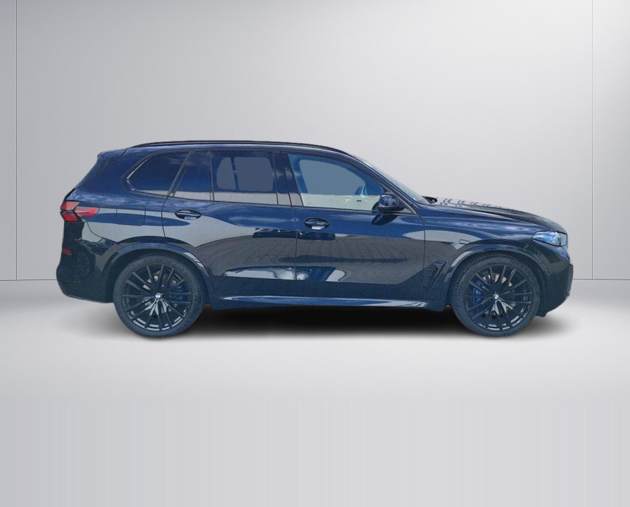 BMW X5 xDrive30d M-Sport (2)