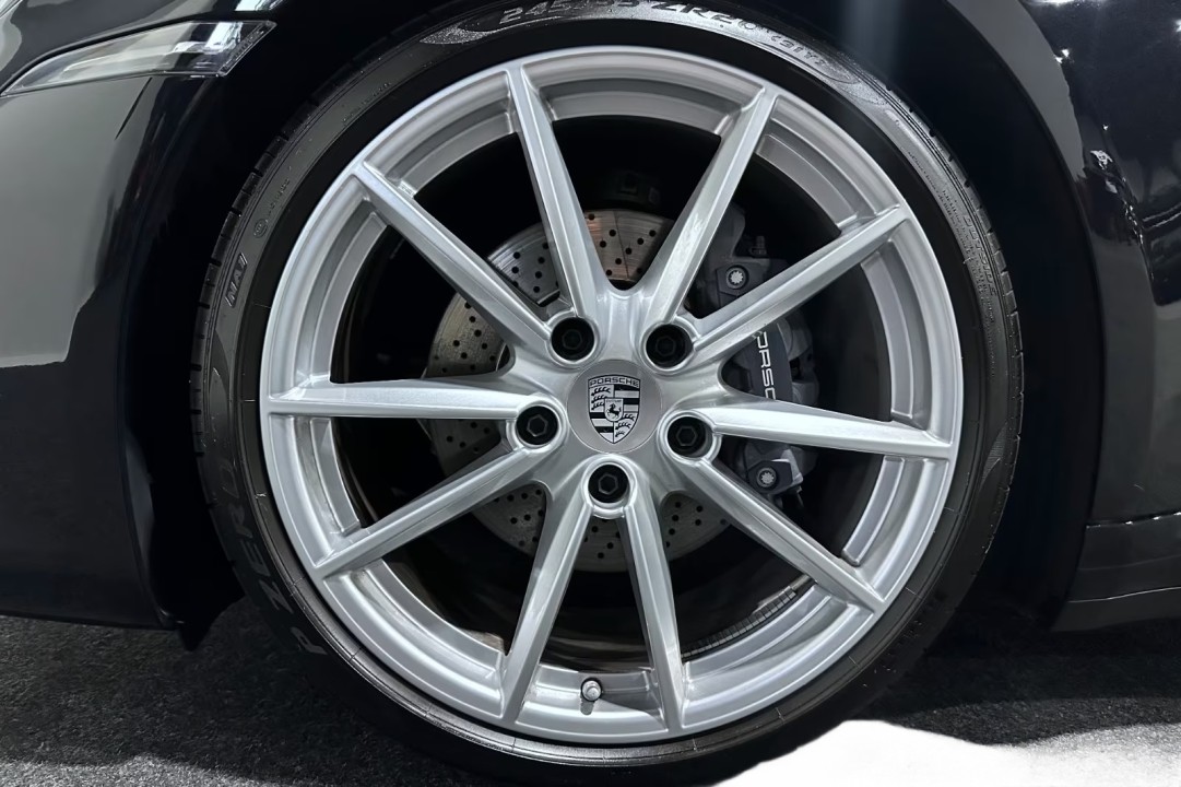 Porsche 911 Carrera - foto 12