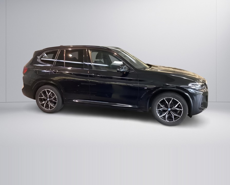 BMW X3 xDrive20i M-Sport (2)