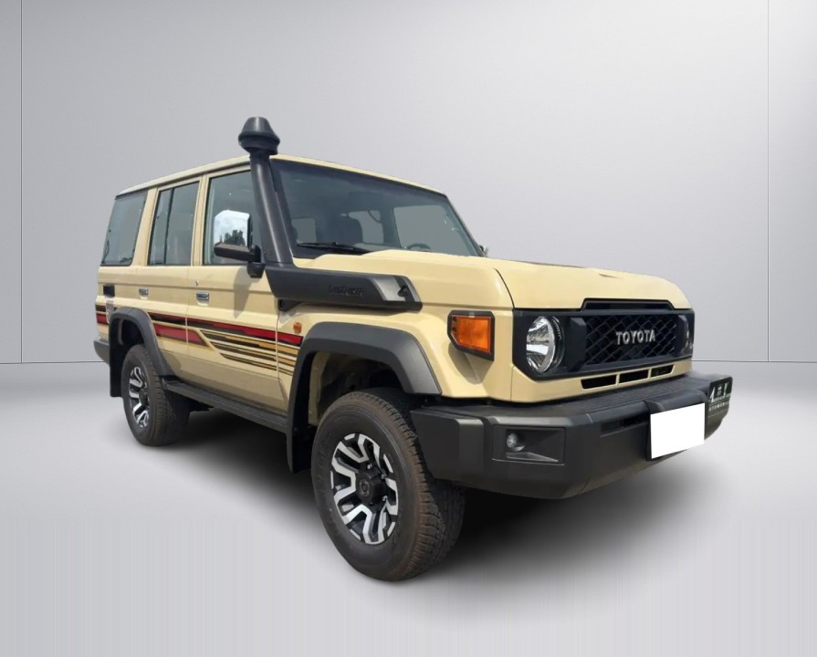 Toyota Land Cruiser GRJ 76