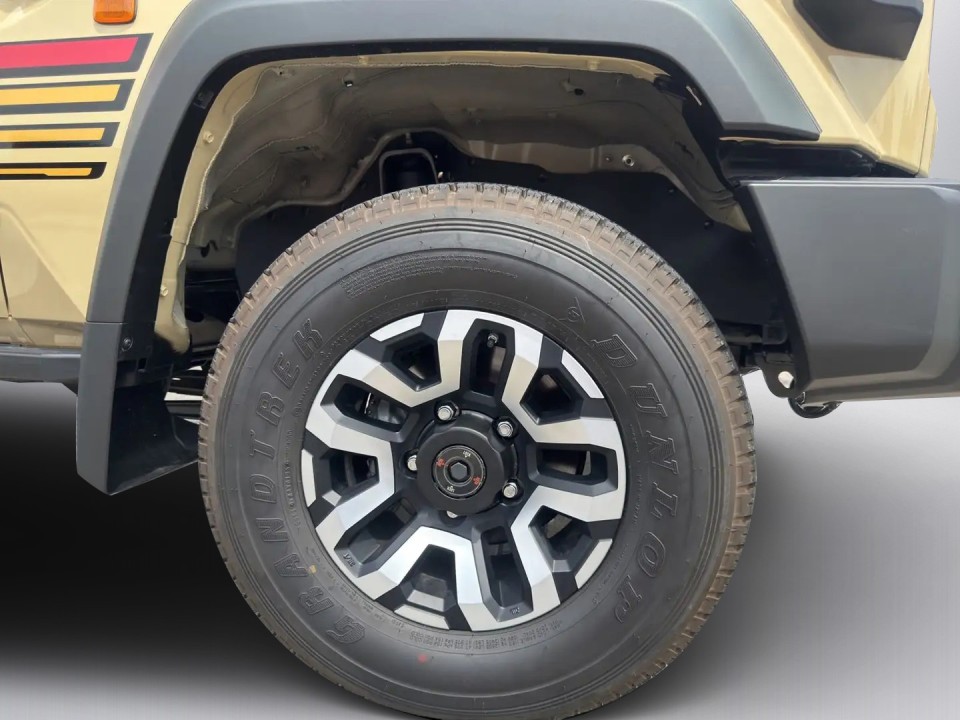 Toyota Land Cruiser GRJ 76 - foto 14