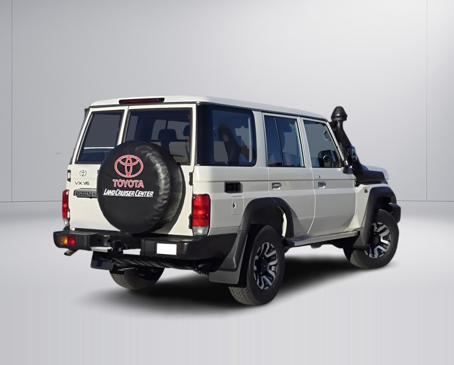 Toyota Land Cruiser GRJ 76 (4)
