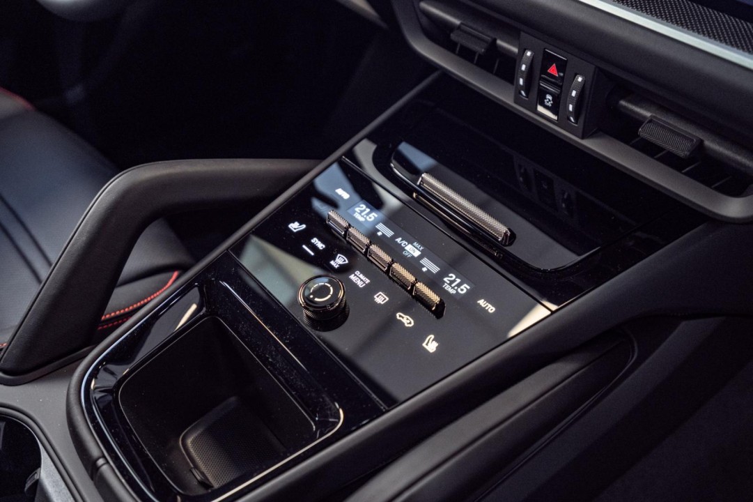 Porsche Cayenne Turbo E-Hybrid - foto 15