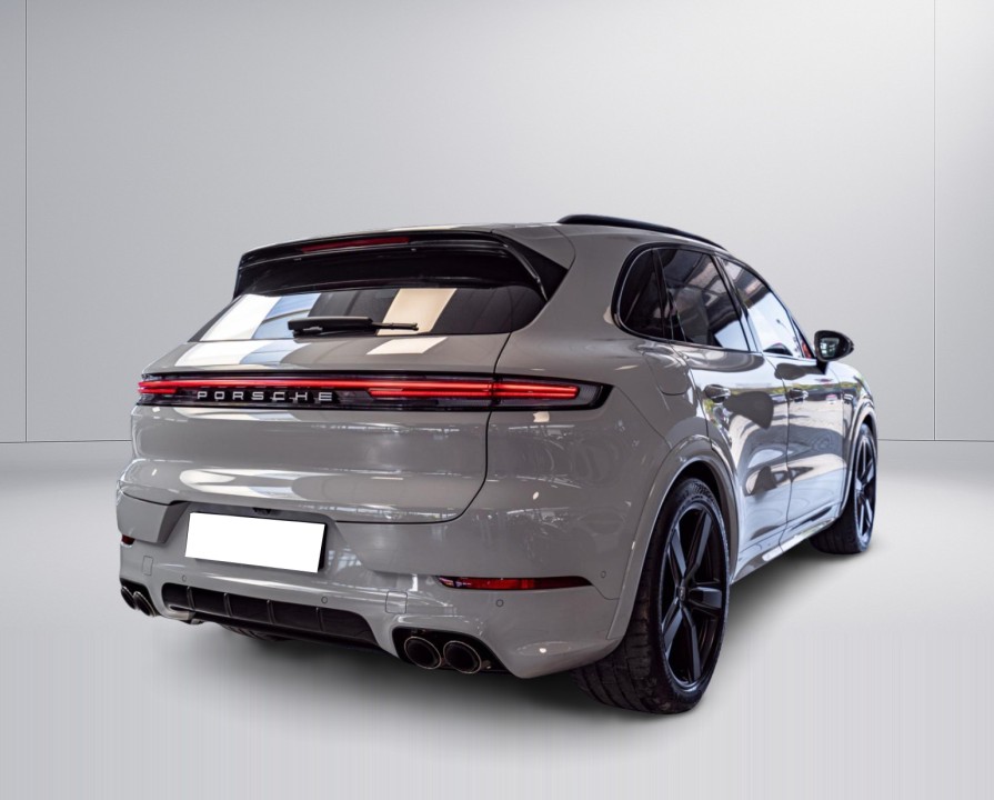 Porsche Cayenne Turbo E-Hybrid (2)
