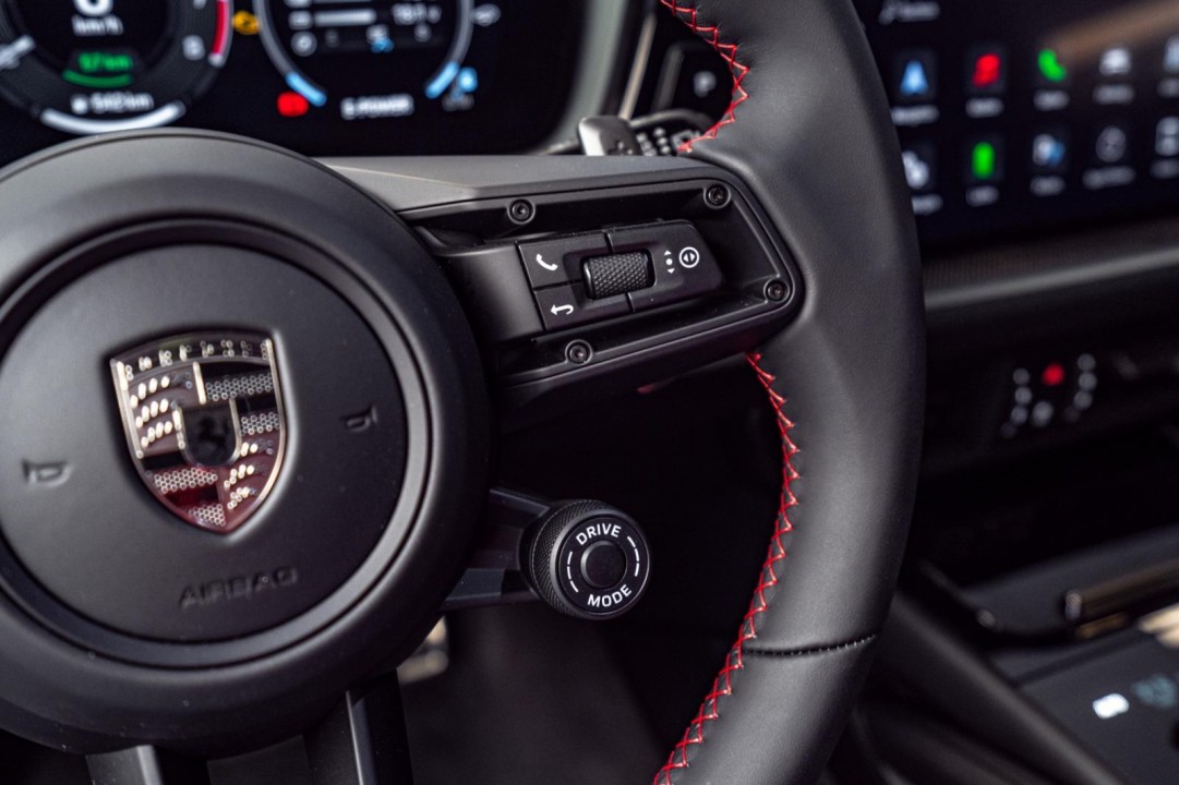 Porsche Cayenne Turbo E-Hybrid - foto 13