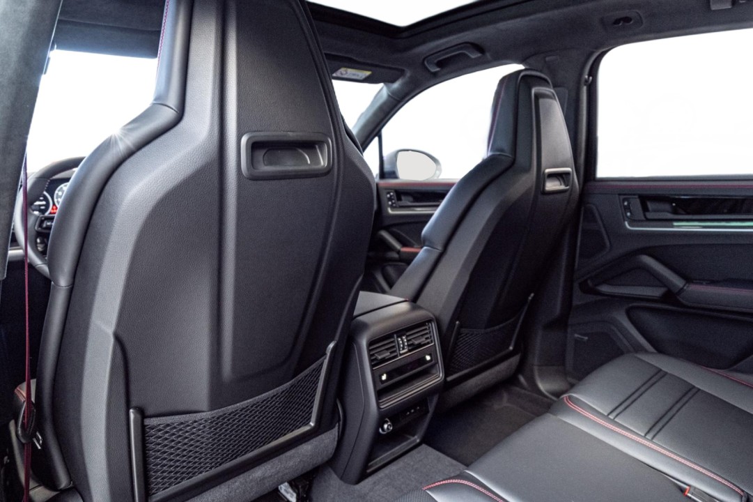 Porsche Cayenne Turbo E-Hybrid - foto 11