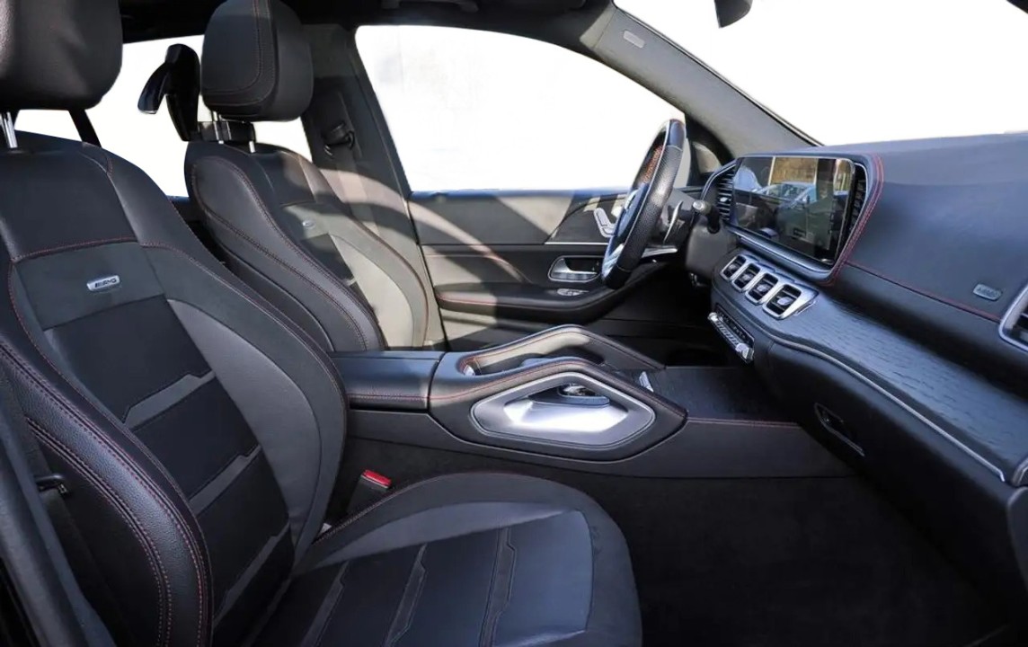 Mercedes-Benz GLE AMG 53 4MATIC+ - foto 8