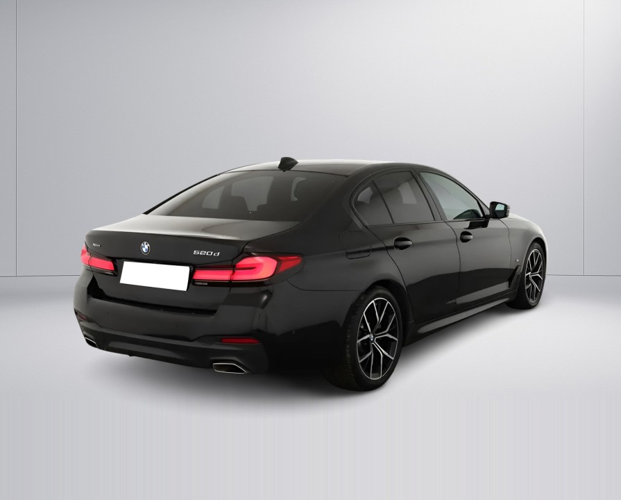 BMW Seria 5 xDrive520d M-Sport (3)