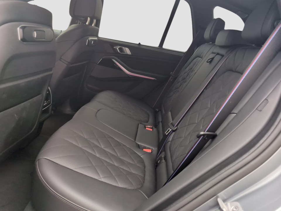 BMW X5 M60i - foto 10