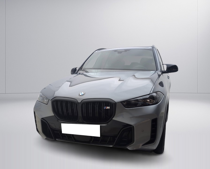 BMW X5 M60i (2)