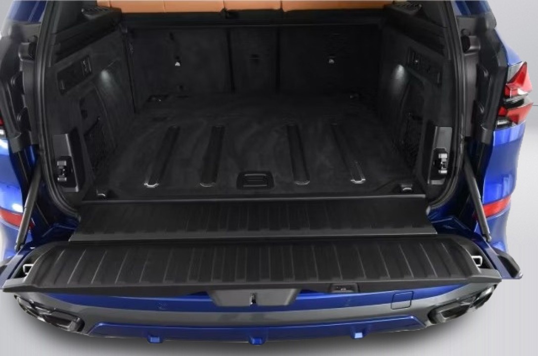 BMW X5 M60i xDrive - foto 10