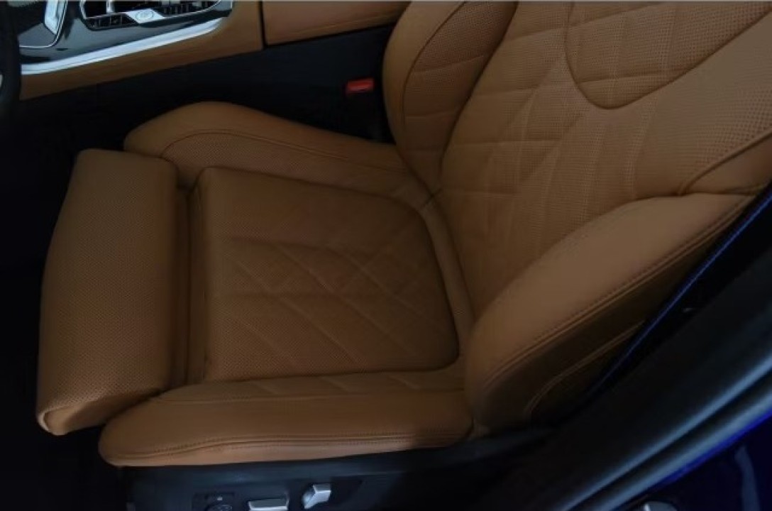 BMW X5 M60i xDrive - foto 9