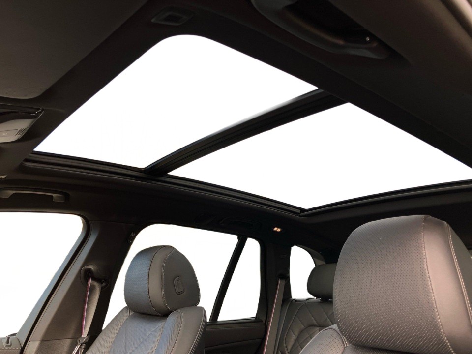 BMW X5 M60i xDrive - foto 11