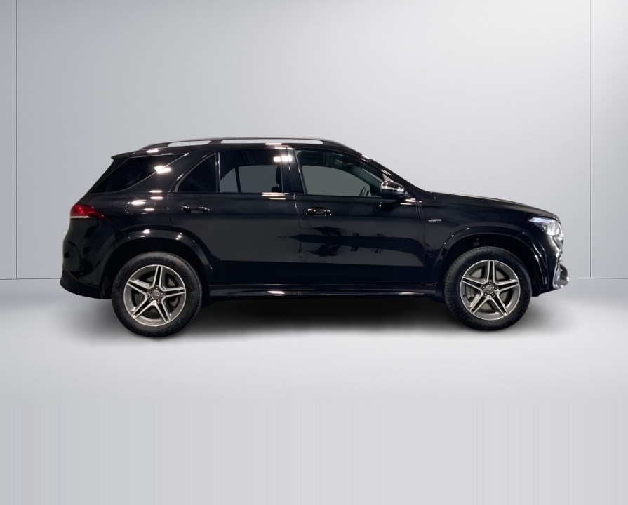 Mercedes-Benz GLE AMG 53 4MATIC+ (2)