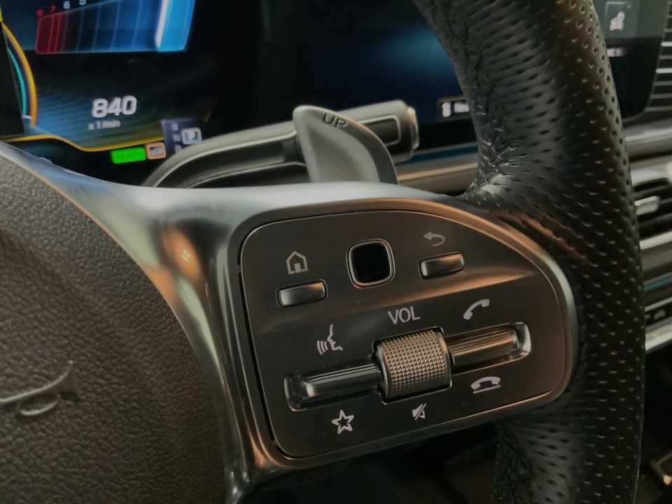 Mercedes-Benz GLE AMG 53 4MATIC+ - foto 13