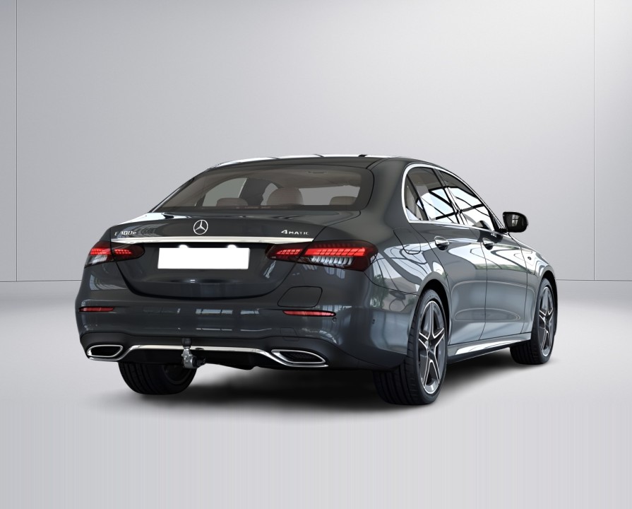 Mercedes-Benz E 300e 4MATIC (4)