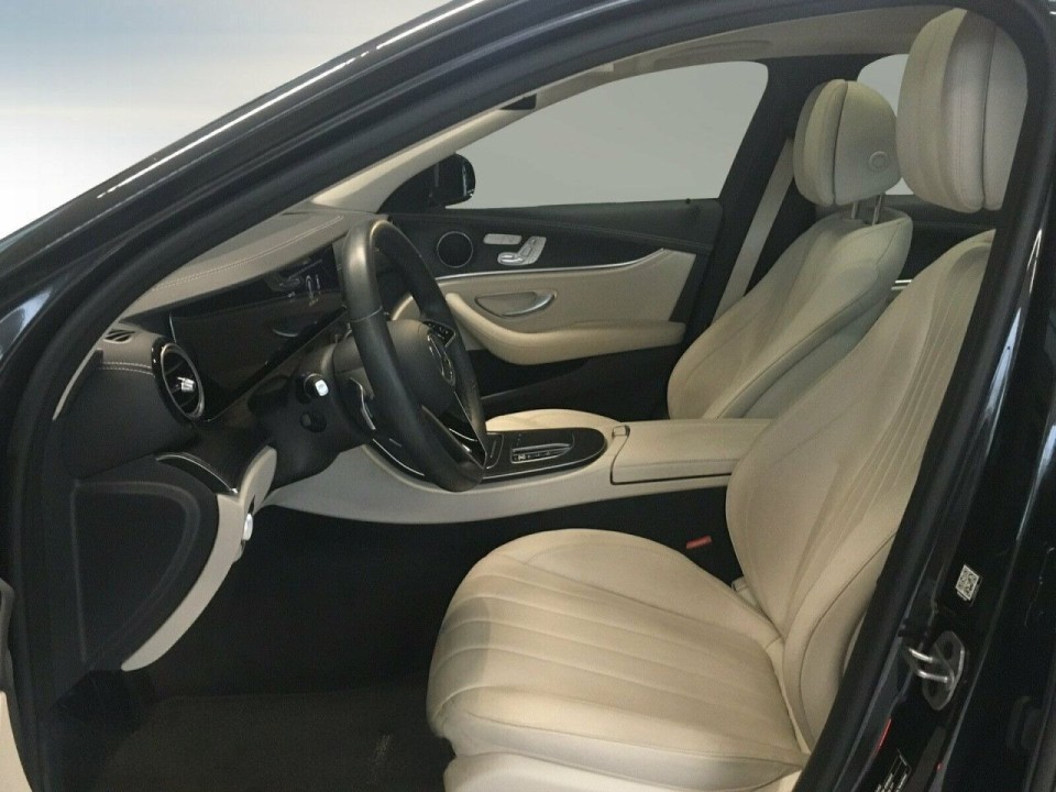 Mercedes-Benz E 300e 4MATIC - foto 8
