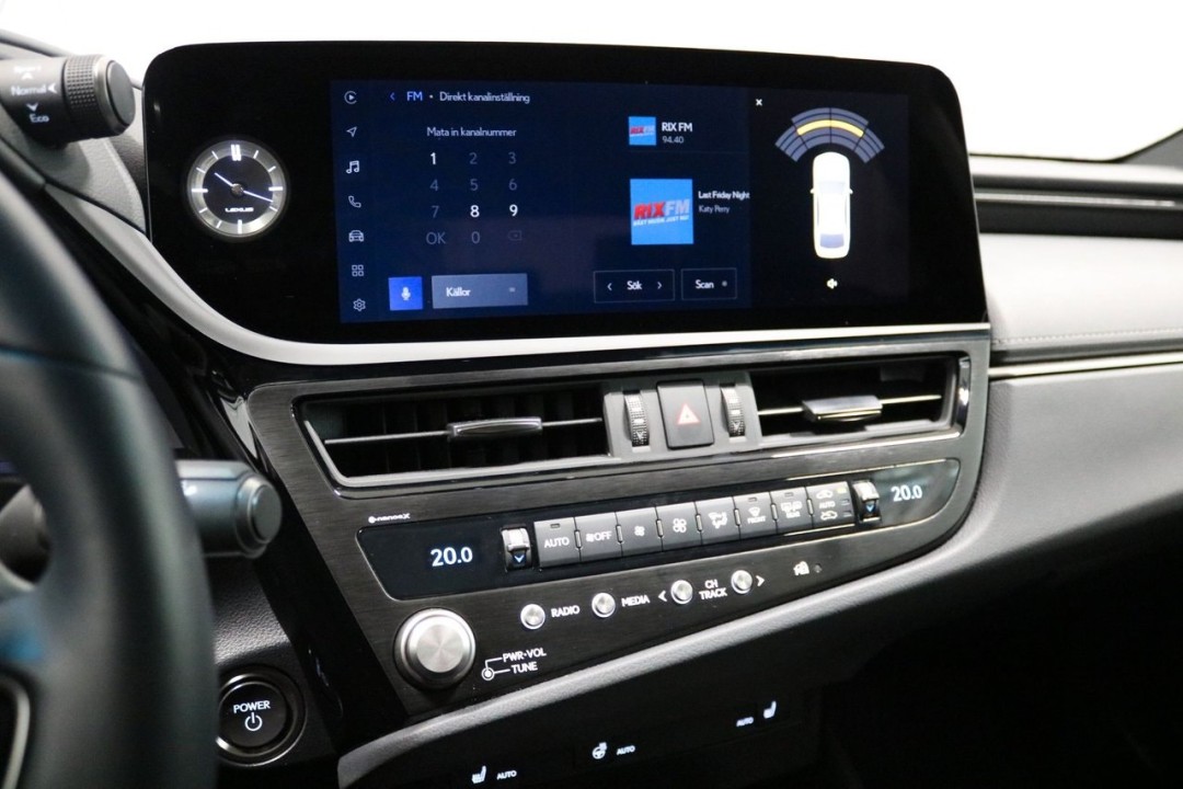 Lexus Seria ES 300h Limited Edition - foto 21