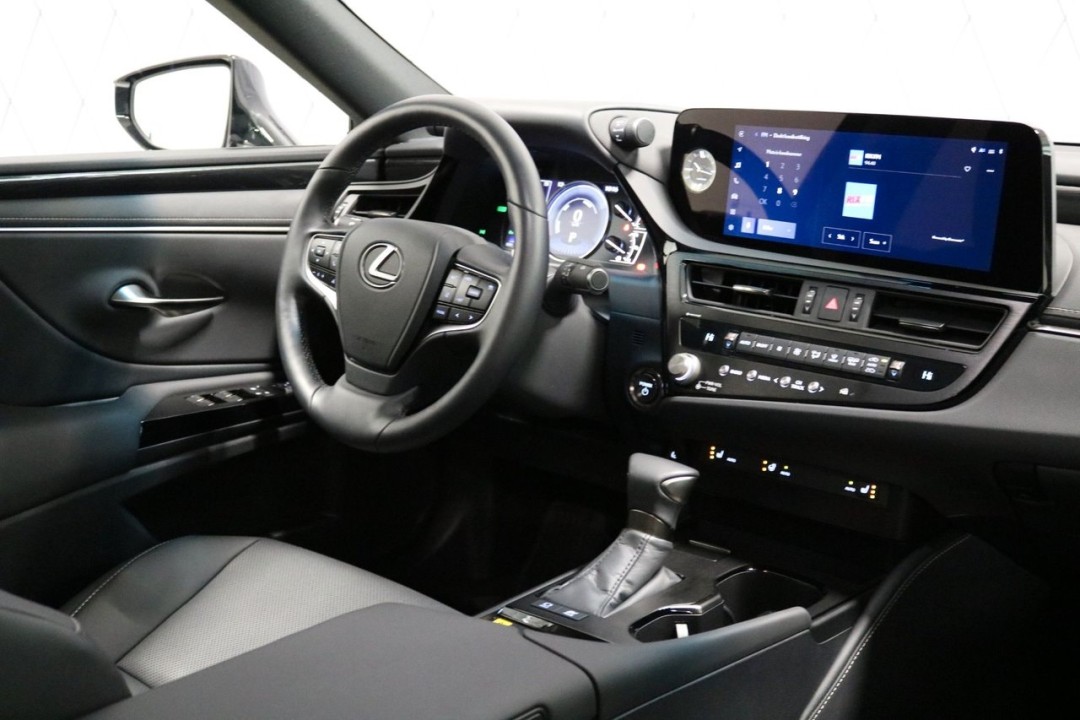 Lexus Seria ES 300h Limited Edition - foto 18