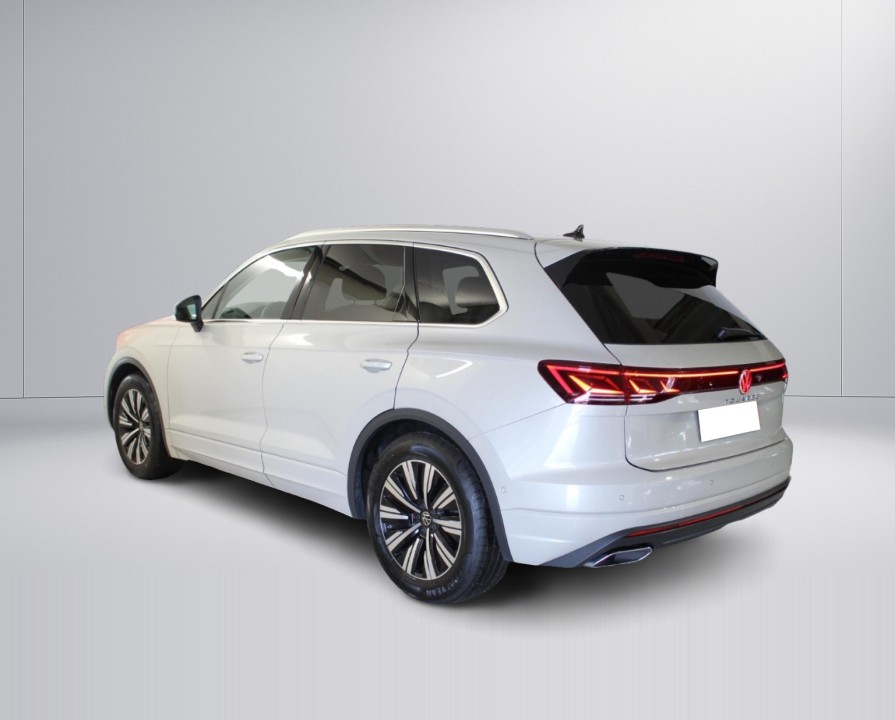 Volkswagen Touareg 3.0 TDI Elegance (3)