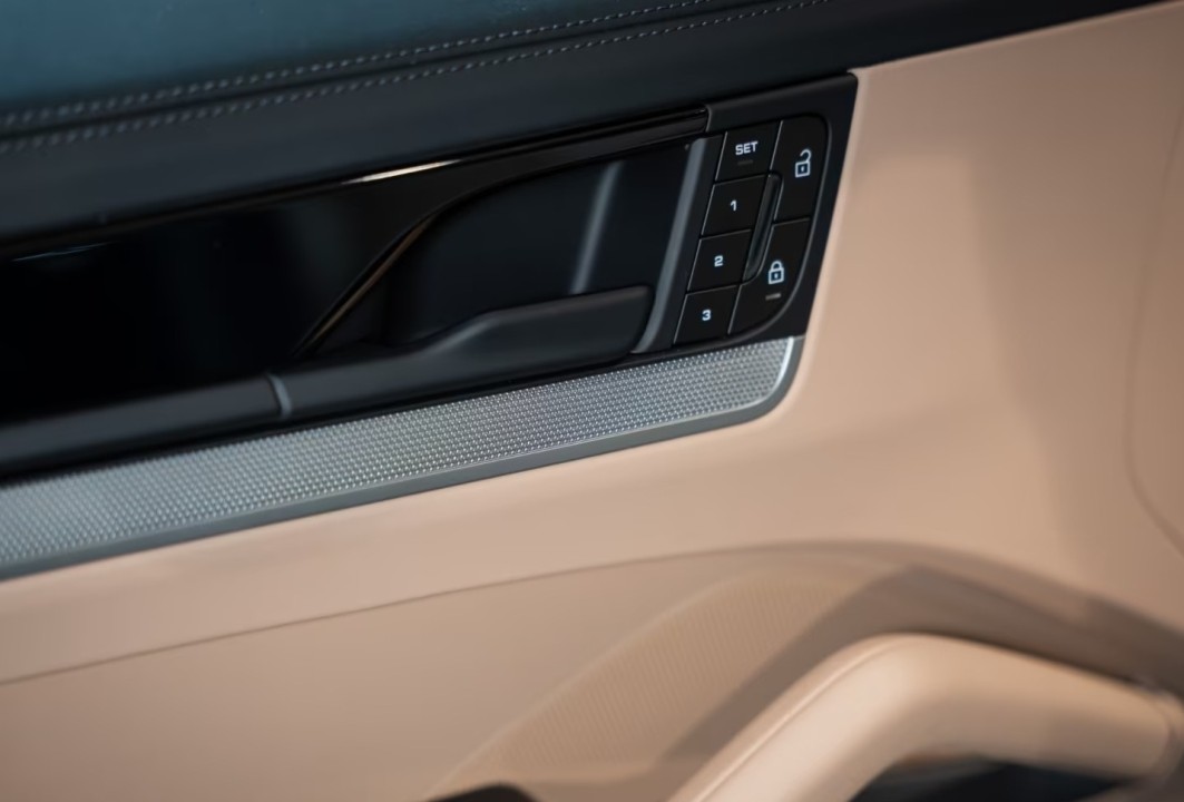 Porsche Cayenne E-Hybrid - foto 25