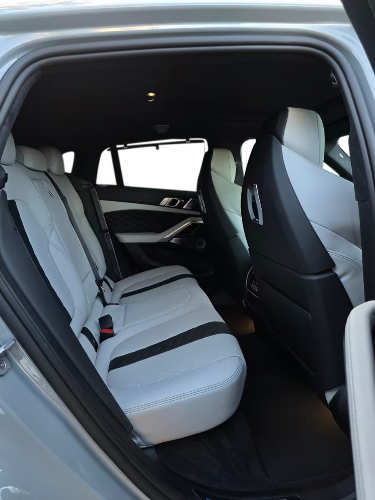 BMW X6 M Competition - foto 9