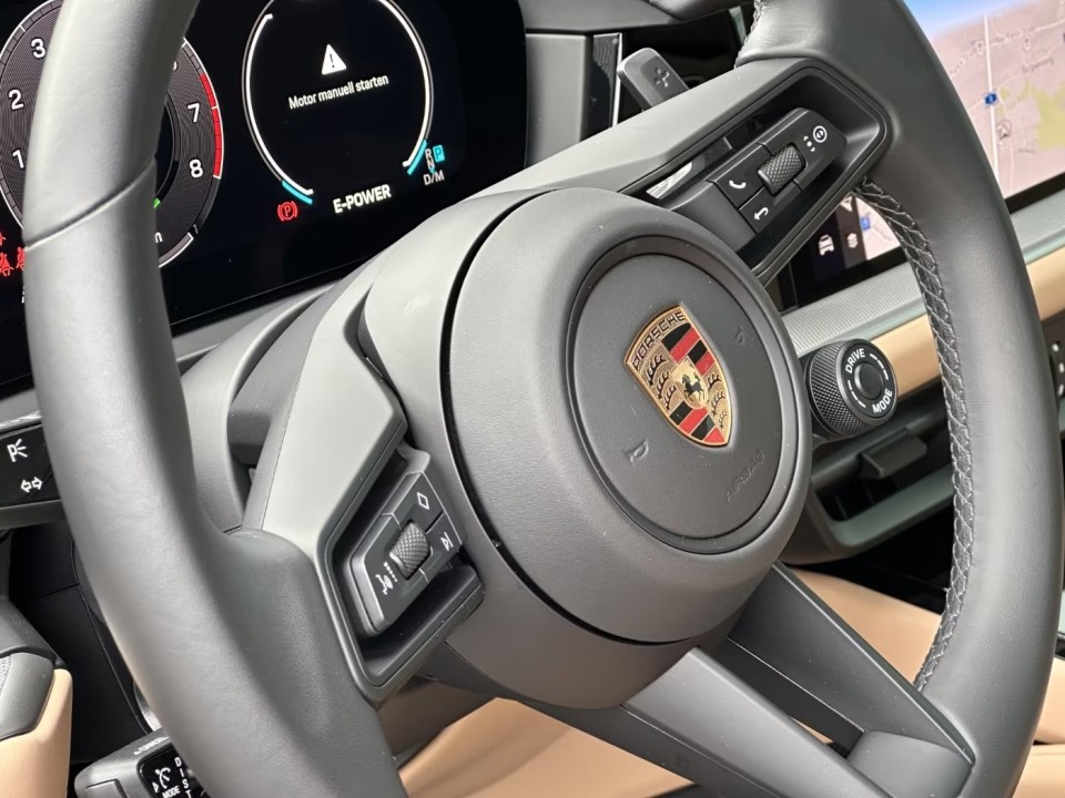 Porsche Cayenne S E-Hybrid - foto 11