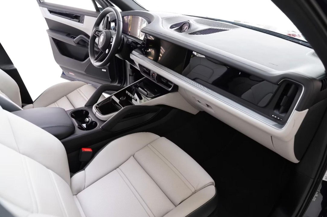 Porsche Cayenne E-Hybrid - foto 11